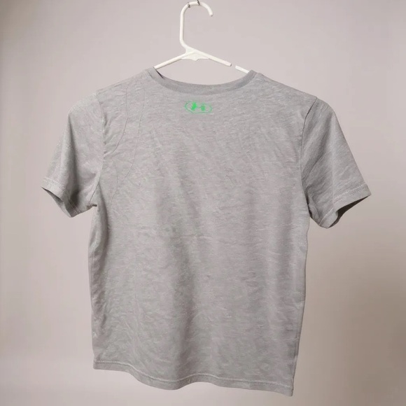 NWOT Under Armour Kids Heather Gray Tee with Neon Green Logo - Picture 3 of 3